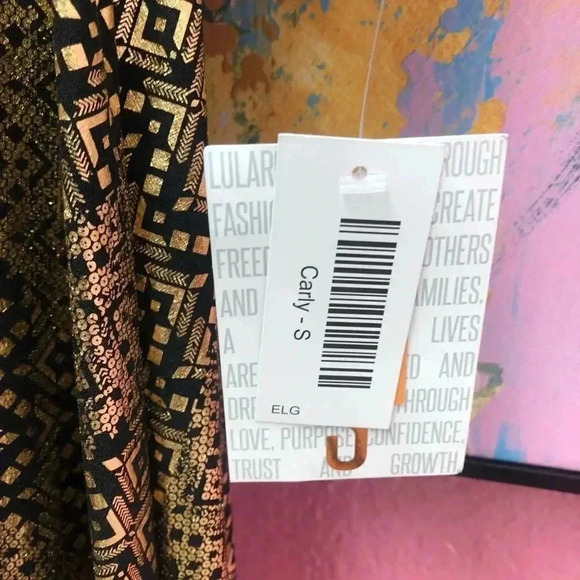 LuLaRoe Elegant Carly - Picture 3 of 6